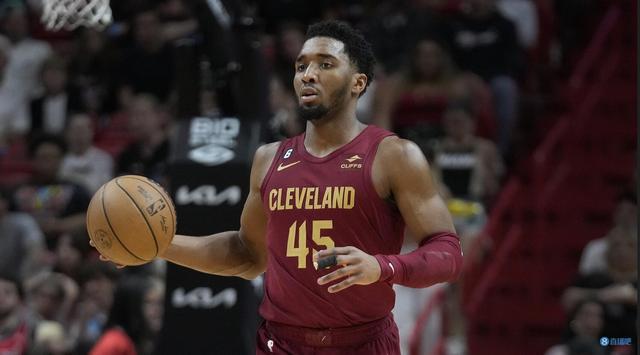 德转本赛季全球主场场均上座TOP25：多特拜仁前二，英博第19（德转盘点本季全球主场场均观众TOP25：多特、拜仁包揽前二，英博列第19）