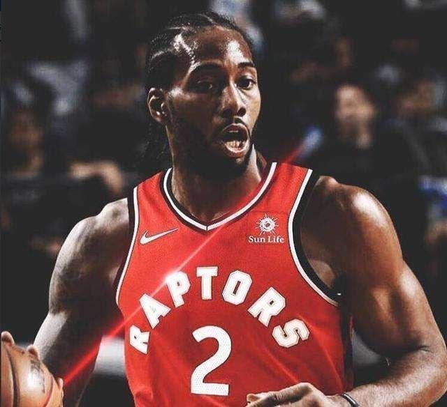 文班亚马：球队近12战9胜令我自豪，这是理想的团队篮球（文班亚马自豪于球队近12场9胜：这就是理想的团队篮球）