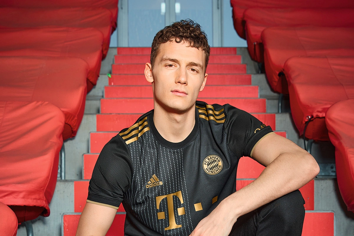 皇马已经没油了？ 四大新援全部搁浅，姆巴佩成为唯一希望!（皇马后劲不足？四大引援全部停滞，姆巴佩成唯一寄托）