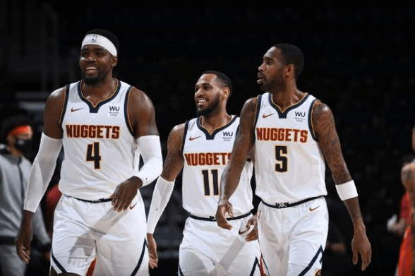 科尔：塞斯·库里将缺席圣诞大战，霍福德大概率出战（科尔：塞斯-库里将缺阵圣诞大战，霍福德大概率登场）