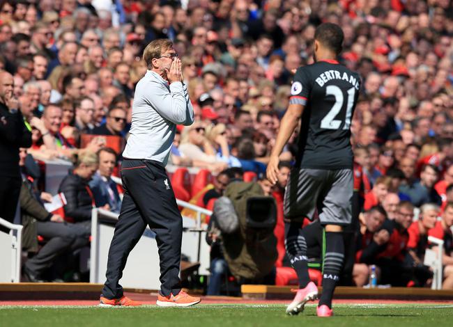 歌手赵传将在辽宁铁人收官战献唱，邀球迷共同见证巅峰时刻（赵传亮相辽宁铁人赛季收官战献唱，邀球迷见证巅峰时刻）