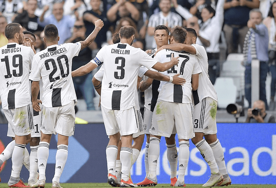 爱德华兹半场12分4失误，兰德尔10中5拿到14分（半场战报：爱德华兹12分4失误，兰德尔10投5中砍下14分）