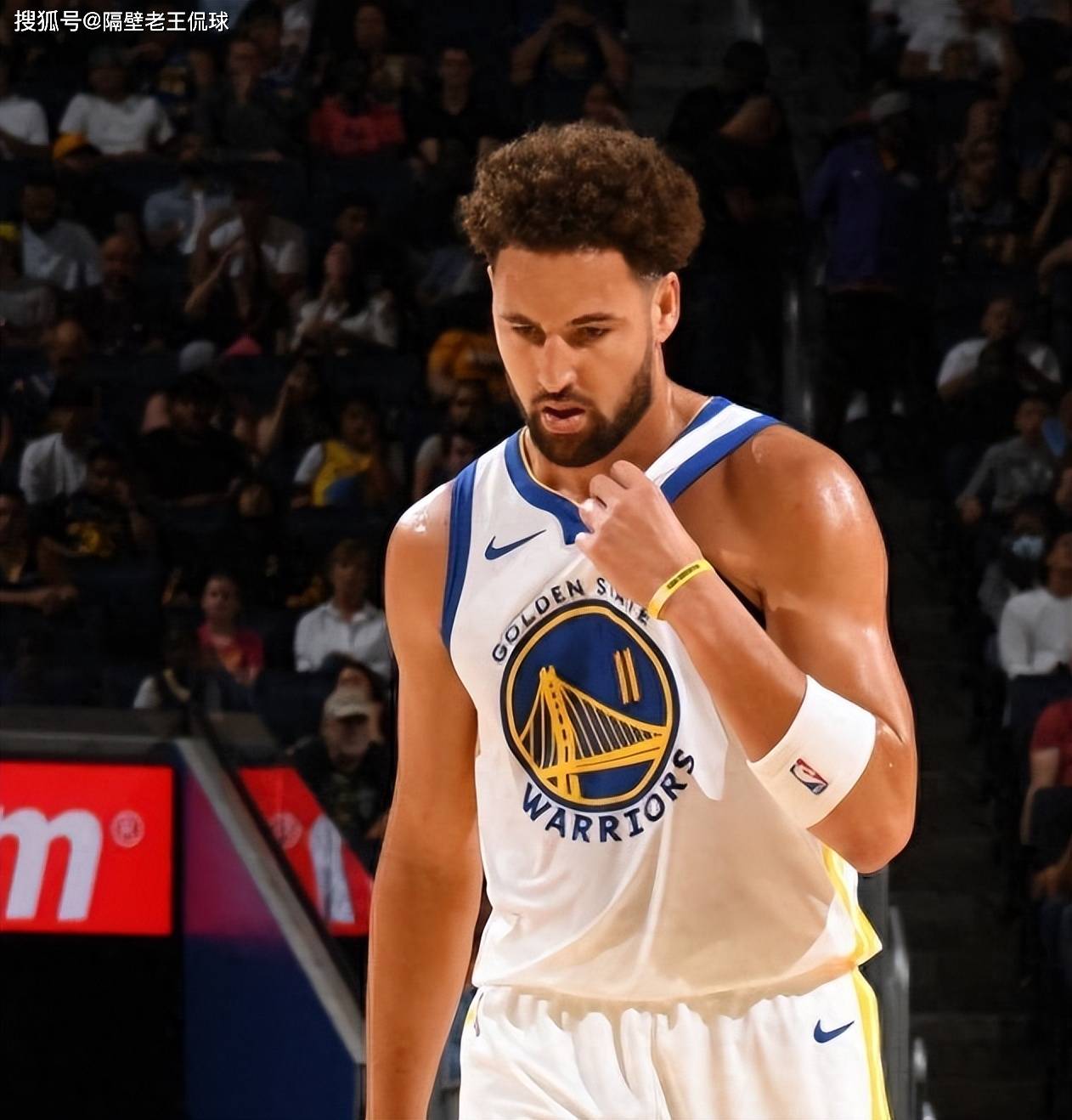 马刺老帅临场指挥引热议（马刺老帅场边调度引发热议）